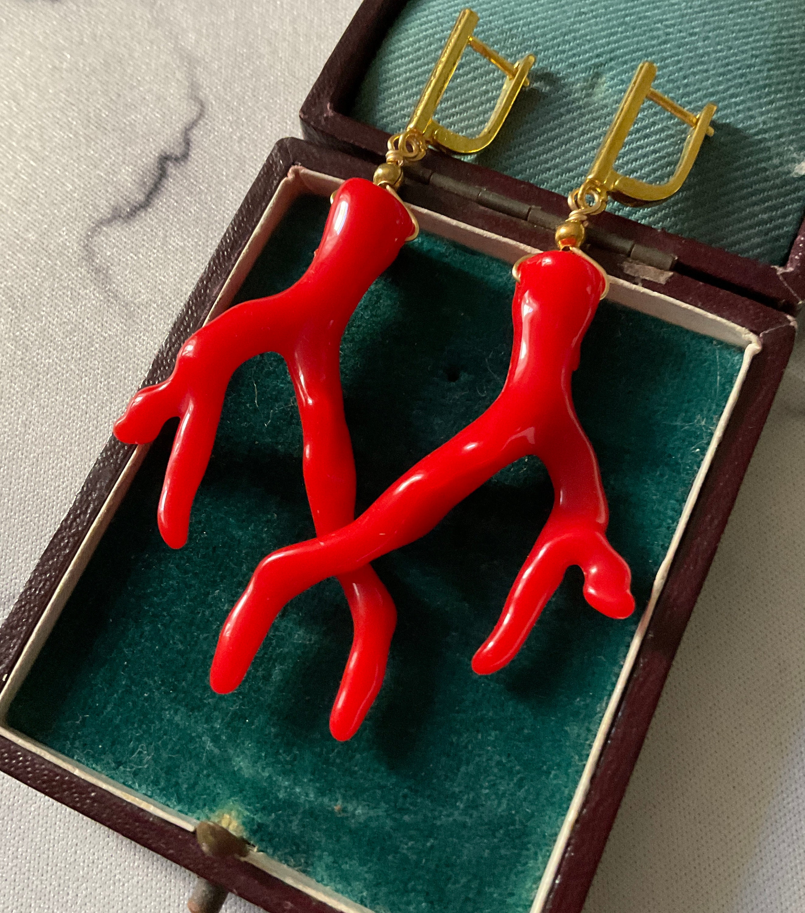Vintage BAKELITE CORAL Rouge GOLD Plated Earrings - Elegant Original ...