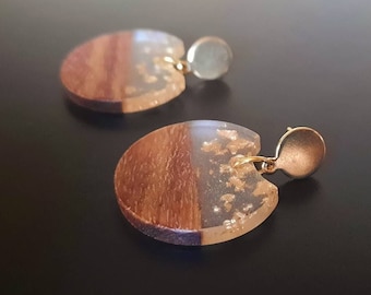 Orecchini a bottone in legno dorato, cerchi in legno di noce, resina e lamina d'oro, orecchini pendenti in legno fatti a mano dalla Germania, 4 cm, rotondi