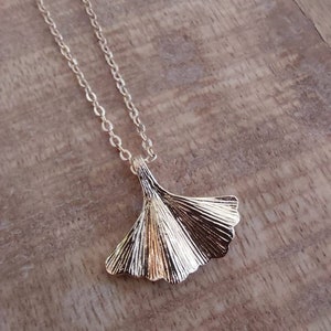 Golden ginkgo leaf as necklace, gold-plated link chain with pendant, filigree leaf, yellow gold plated, handmade, Germany, new