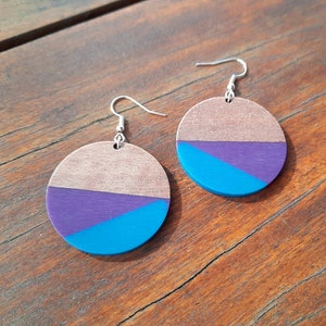 Green-olive wooden earrings in a round shape circular with triangles made of real walnut wood with synthetic resin, new, handmade, Germany, 6 cm image 10