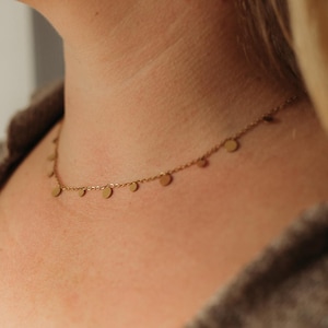 Golden Kalea chain with plates, fine gold chain with small gold plates made of stainless steel, minimalist necklace, shipped from Germany