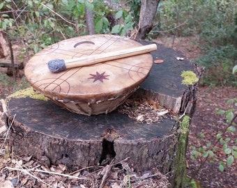 Mapuche ceremonial Kultrún drum, 30cm in diameter, handcrafted in Alamo wood and Goat leather.