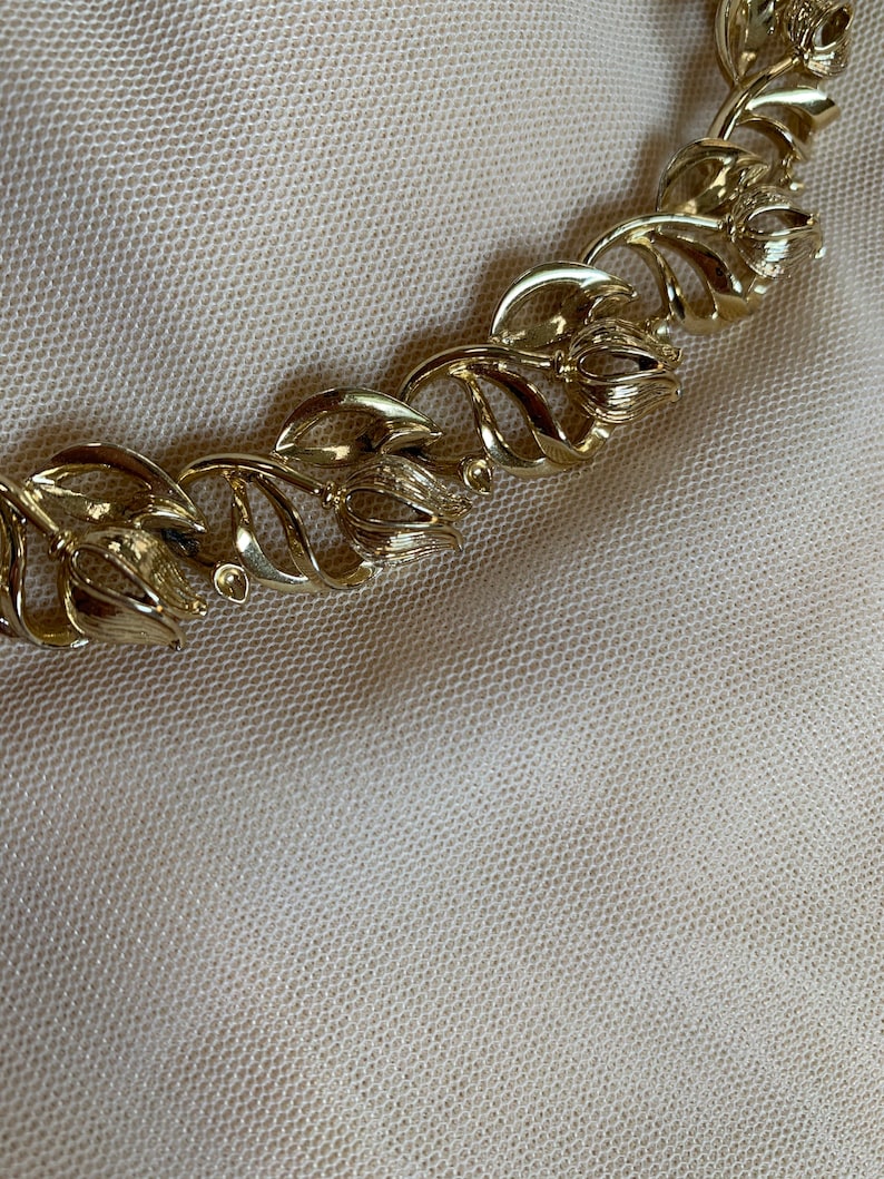 Vintage Lisner Signed Necklace and Earring Jewelery Set