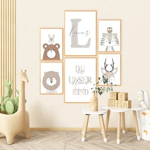 Waldtiere Poster Set mit Name Kinderzimmer Bilder Junge Mädchen Geschenk zur Geburt/Taufe Tiere Kinder Babyzimmer Reh Bär Löwe DIN A4 & A3