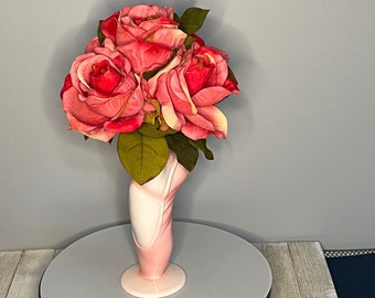 Pointe Shoe Vase Floral Arrangement, Toe Shoe Vase Floral Arrangement, Ballet Shoe vase Roses Floral Arrangement, Ceramic Pointe Shoe Décor
