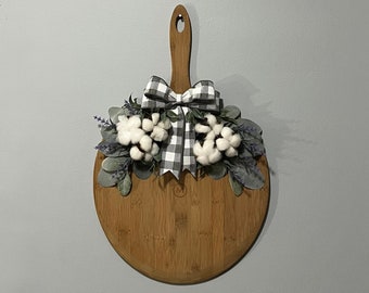 Farmhouse Kitchen Wall Decor: Bamboo Pizza Server, Cotton & Lavender