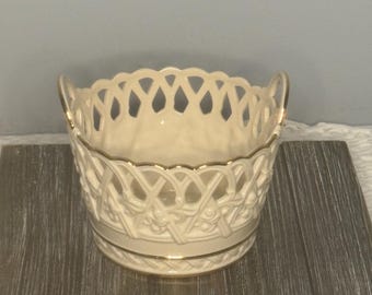Vintage Lenox Small Lattice Ivory Basket with Gold Handles