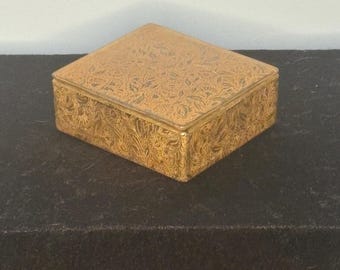 Antique Glastonbury 22-Carat Gold Floral Glass Casket Trinket Jewelry Box from 1800