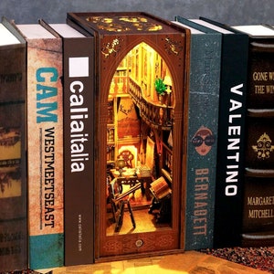 Lord of the Ring inspired Book Nook Kit / Bookshelf insert