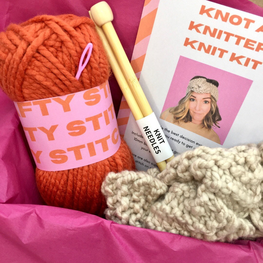 CraftLab Knitting Kit for Beginners, Kids and Adults Includes All Knitting  Supplies: Wool Yarn, Knitting Needles, Yarn Needle and Instructions –