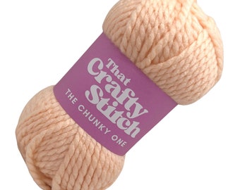 Peach Super Chunky Yarn, 100g per ball, peach super bulky Yarn, 100% acrylic, vegan friendly, washable, suitable for knitting and crochet