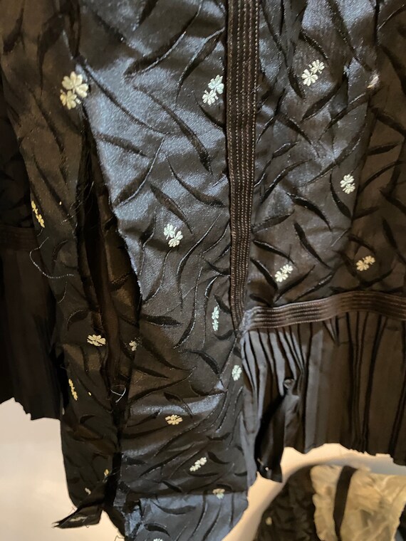bodice and skirt Victorian damaged - image 3