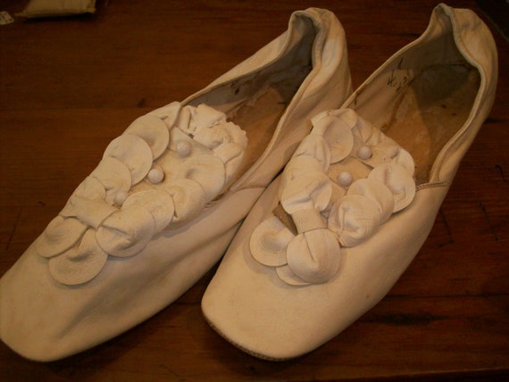 Antique pale cream soft kid leather shoes wedding - image 1