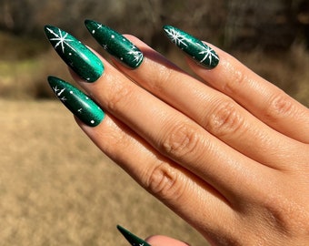 Velvet Cat Eye Polish | Green | Snowflakes | Christmas | Holiday | Handmade | Press On Nails