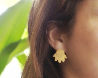 golden earrings, botanical jewelry, golden flower earrings, flower earrings, flower jewelry, gold plated earrings
