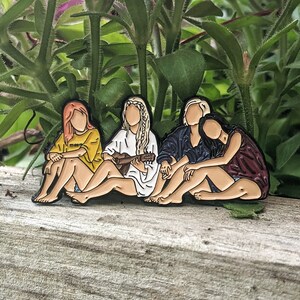 Mamamoo - 'Starry Night' Enamel Pin