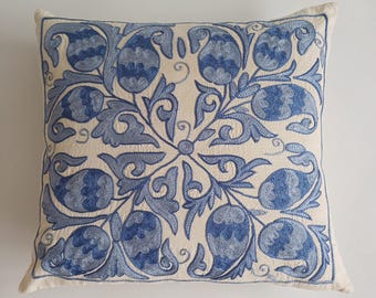 Suzani Cushion Cover, Handmade Uzbek Silk Embroidered Decorative Pillowcase, Suzani Throw Pillow 46x42 CM