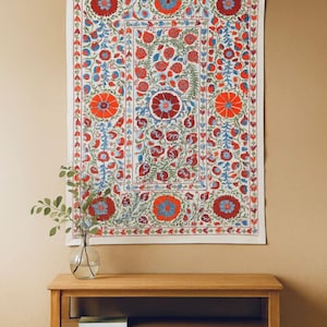 Hand Embroidered Uzbek Suzani Tapestry, Suzani Bedspread, Suzani Wall Hanging, Silk on Cotton Embroidered Throw 217x144 CM