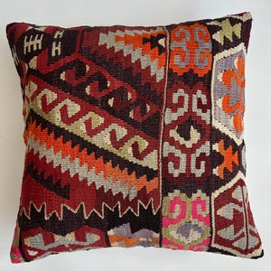 Kelim Kissenbezug, Handgefertigtes Mehrfarben Türkisches Kissen, Persisches Teppich Kissen, Dekoratives Dekokissen 24&#39;&#39;x24&#39;&#39; / 60 x 60 CM