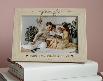 Regalo familiar personalizado, marco de fotos grabado con nombres, recuerdo de fotos familiar personalizado, marco decorativo para el hogar, marco personalizado con nombre familiar
