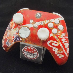 Controller Xbox artigianale ispirato a Fallout con tema Nuka-Cola "Rusty"