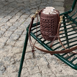 Chocolate Brown Raffia Mini Bag – Woven Straw Crossbody, Boho Summer Bucket Purse, Natural Crochet Beach Bag, Handmade Brown Bag