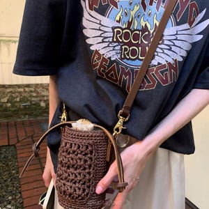Chocolate Brown Raffia Mini Bag – Woven Straw Crossbody, Boho Summer Bucket Purse, Natural Crochet Beach Bag, Handmade Brown Bag