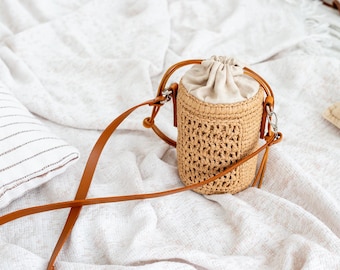 Handmade Raffia Mini Bag, Crochet Crossbody Purse, Linen Lined Straw Bag, Boho Bucket Bag, Summer Cellphone Bag, Small Shoulder Bag