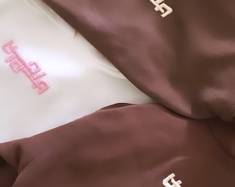 Hand-Embroidered Travis Scott “UTOPIA” Inspired Hoodie | Unisex Streetwear Pullover