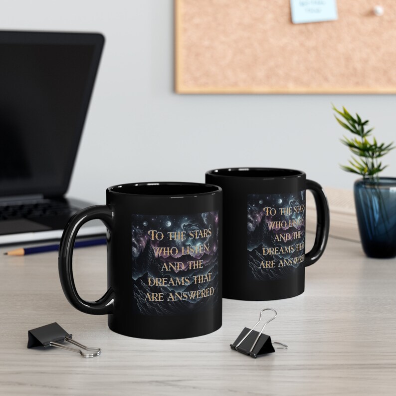 Mercancía romántica, taza de ACOTAR, mercancía de ACOTAR, mercancía de Booktok, taza mística, taza de libros, lector de fantasía, taza de fandom, artículos de libros, romance oscuro imagen 6