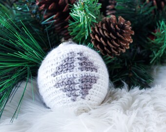 Crossed Diamond CROCHET BAUBLE, Christmas Crochet, Ornament, Decoration, Holiday, Handmade