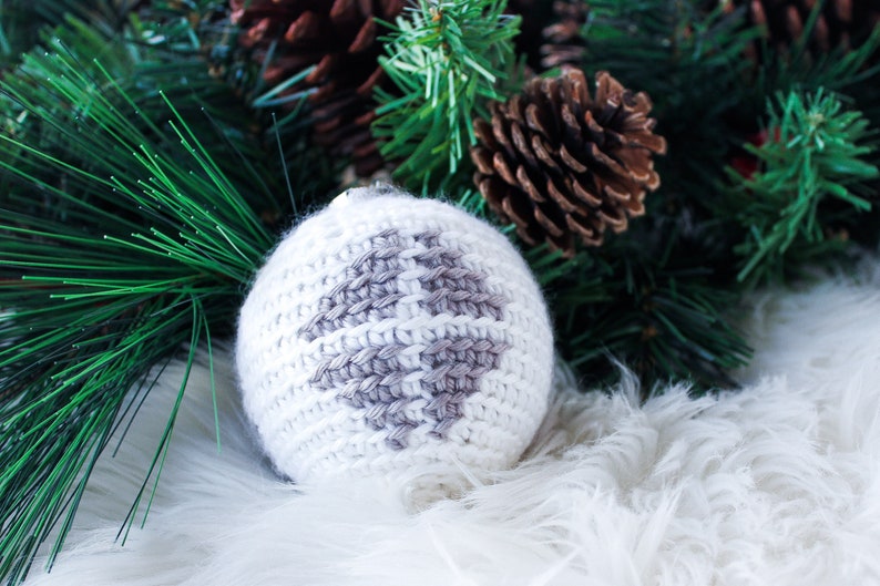 Crossed Diamond CROCHET BAUBLE, Christmas Crochet, Ornament, Decoration, Holiday, Handmade image 1