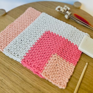 MITRED SQUARE CROCHET Dishcloth Pattern, Crochet Washcloth, Crochet Moss Stitch, Seed Stitch, Crochet Dish Towel, Easy Crochet Gift