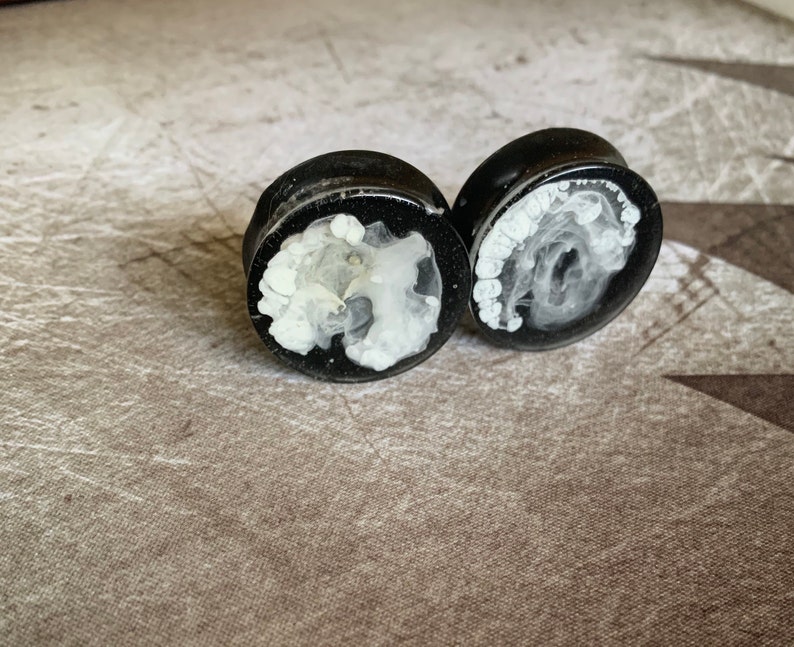 Black and White Smoke Double Flared Plugs