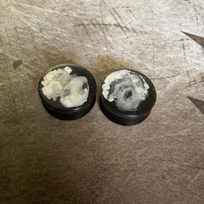 Black and White Smoke Double Flared Plugs