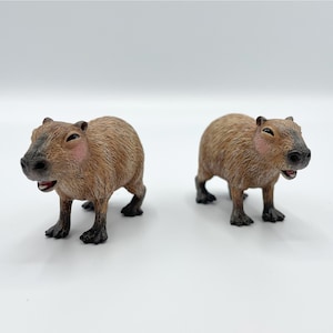Carpincho - Escultura de animales pequeños, Figura de carpincho, Estatuilla colectiva