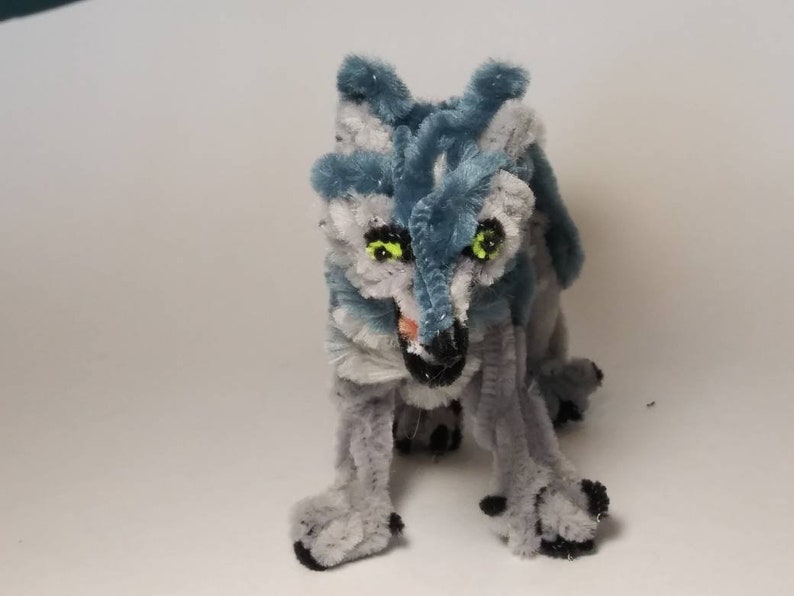 Pipe Cleaner Posable Wolf Figure Etsy