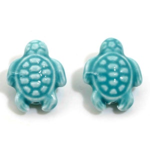 Blue green turtle ceramic beads