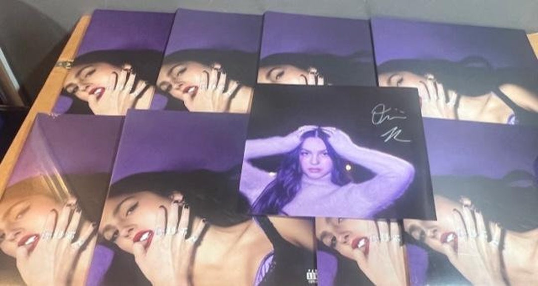 Olivia Rodrigo GUTS 180g Black Vinyl Album LP Signed Autographed Insert  Sealed