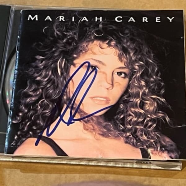 MARIAH CAREY Signed Autographed Debut CD Booklet