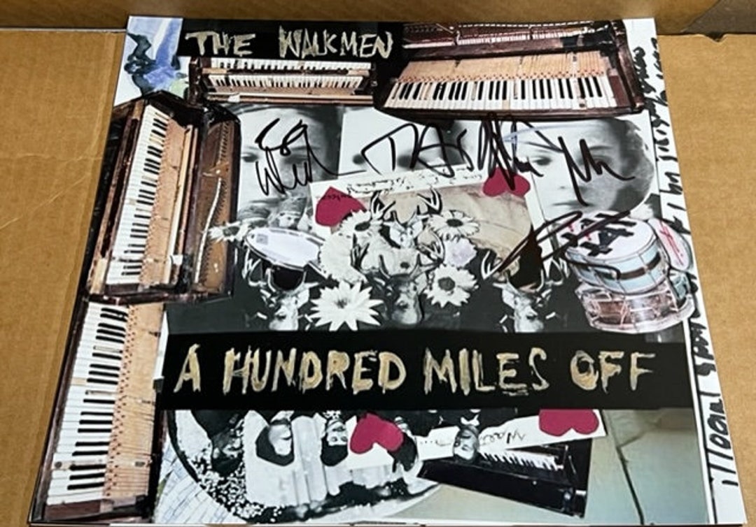 The Walkmen BAND Autographed A Hundred Miles off -