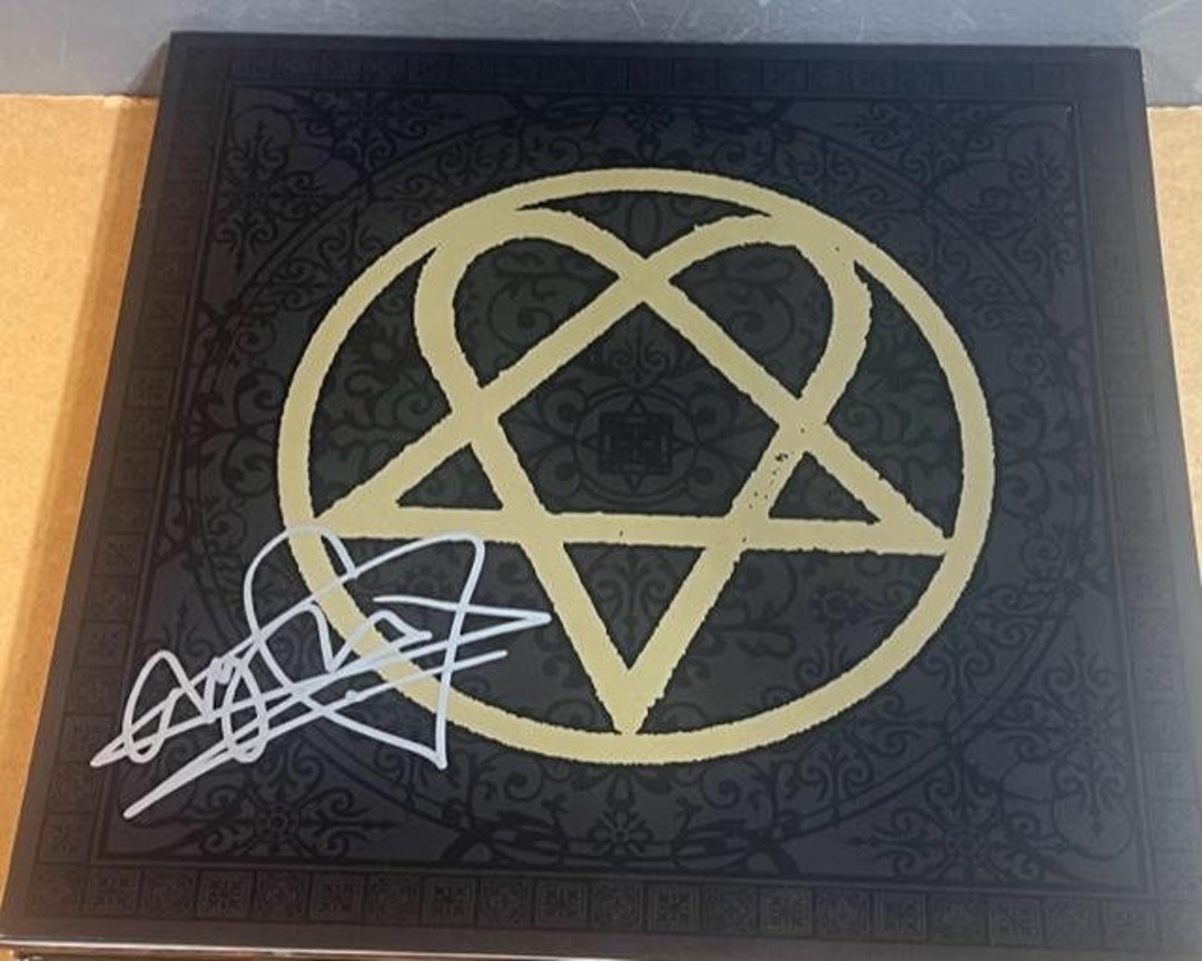 AUTOGRAPHED SIGNED VILLE VALO OF HIM H.I.M. PRETENDING DIGIPAK CD