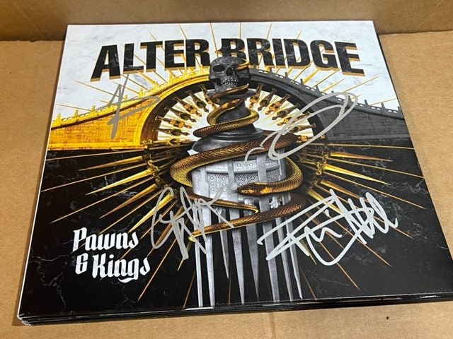 Alter Bridge Pawns and Kings tour setlist 