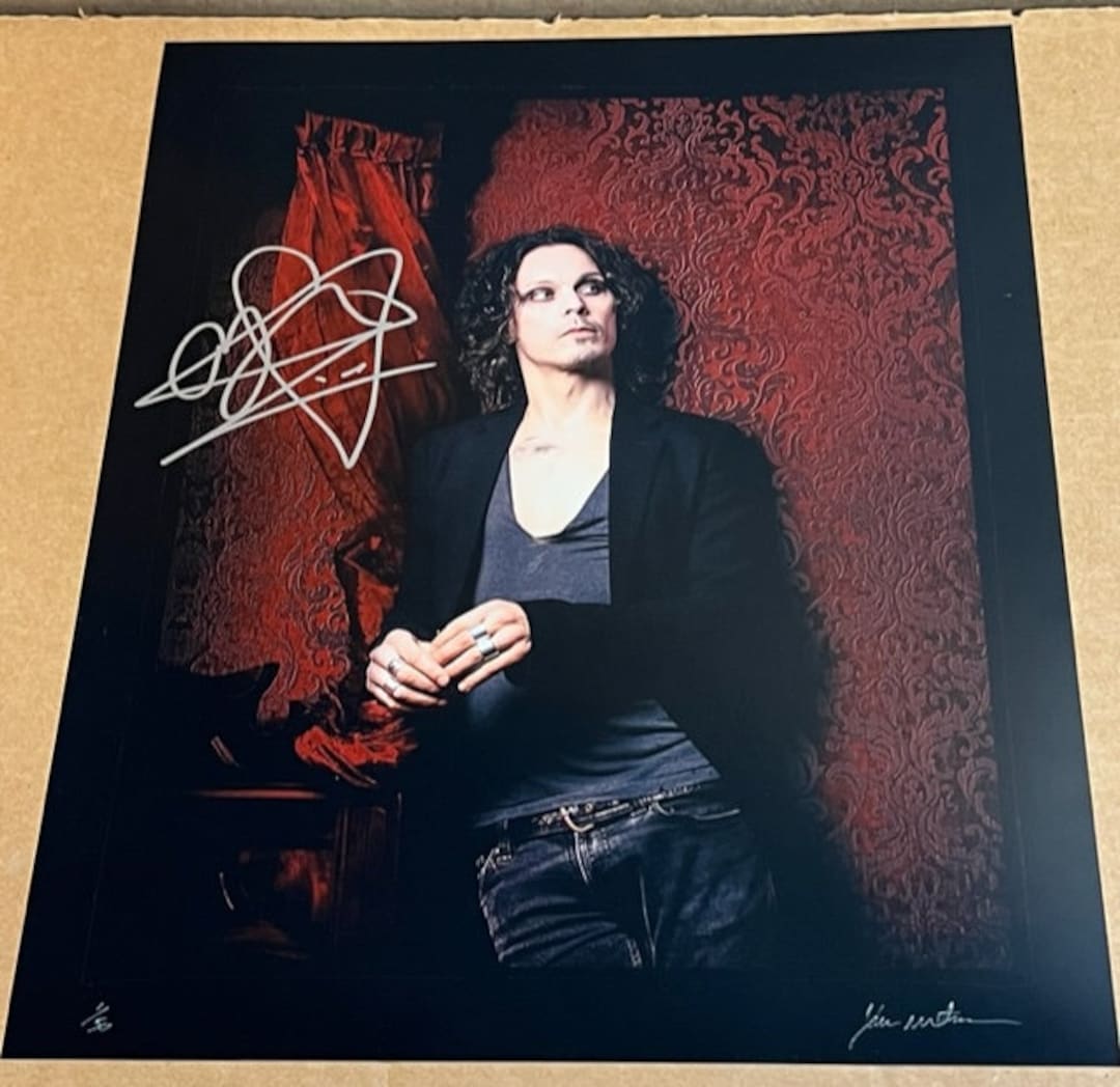 AUTOGRAPHED SIGNED VILLE VALO OF HIM H.I.M. PRETENDING DIGIPAK CD