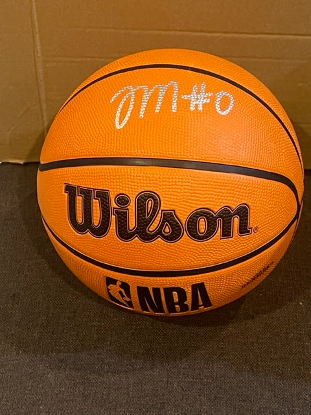 Ballon De Basket NBA Philadelphia 76ers Signé Par Tyrese Maxey – Authentifié Fanatics – Avec étui