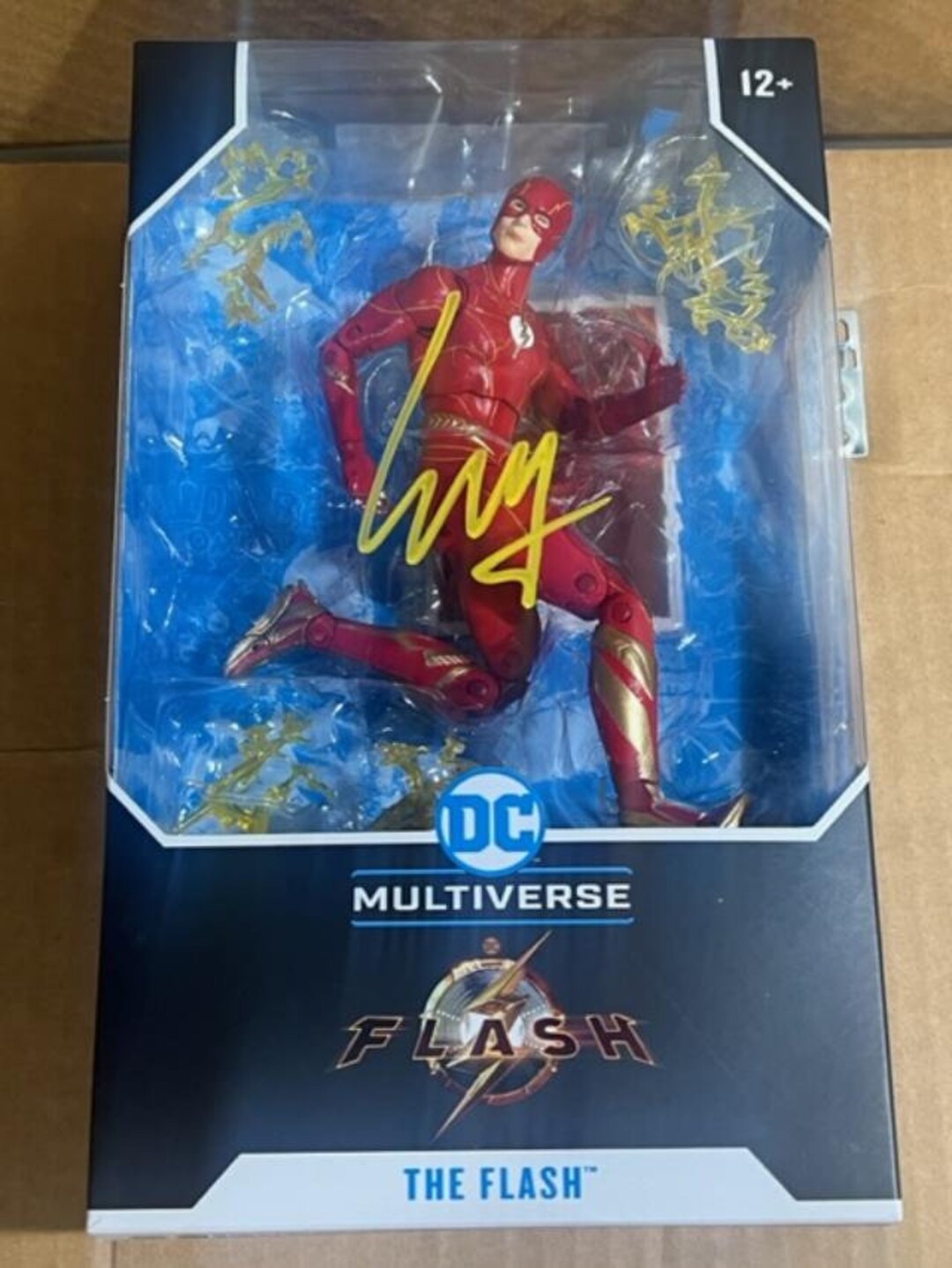EZRA MILLER firmo el juguete Flash Mcfarlane del Multiverso DC autografiado Etsy Mexico