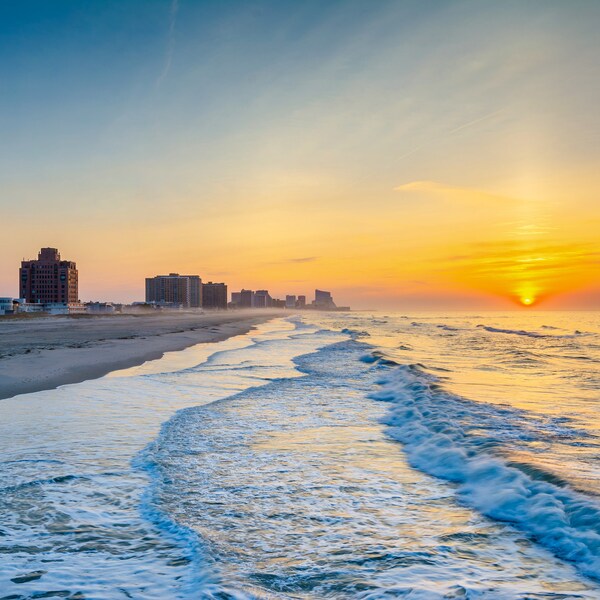 Atlantic Ocean at Sunrise Ventnor New Jersey Canvas - Ocean Canvas - Oceanfront Canvas - Waves Breaking Canvas - New Jersey Skyline - CW 545