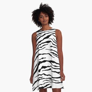 Zara white dress with black line hotsell