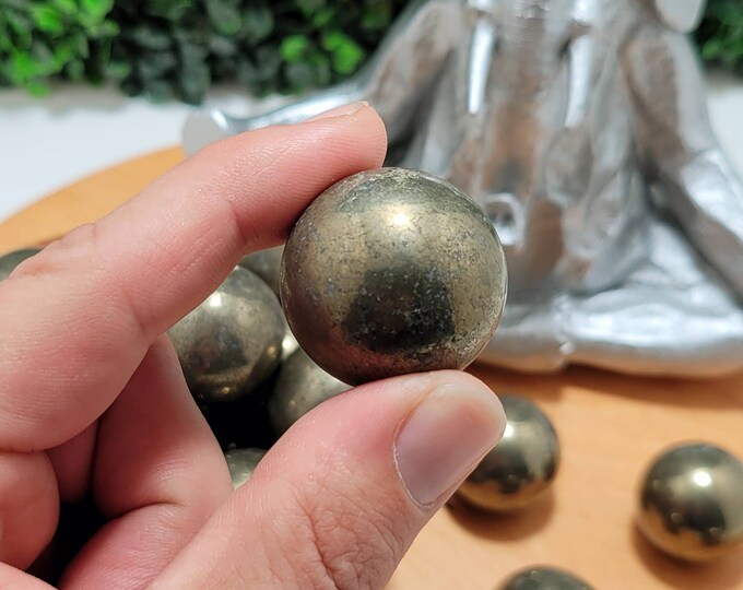 Pyrite Smooth Polished Sphere 1 Inch, Reiki Crystal, Gold/Silver Sphere, Chakra Sphere, Natural Crystal Healing Sphere