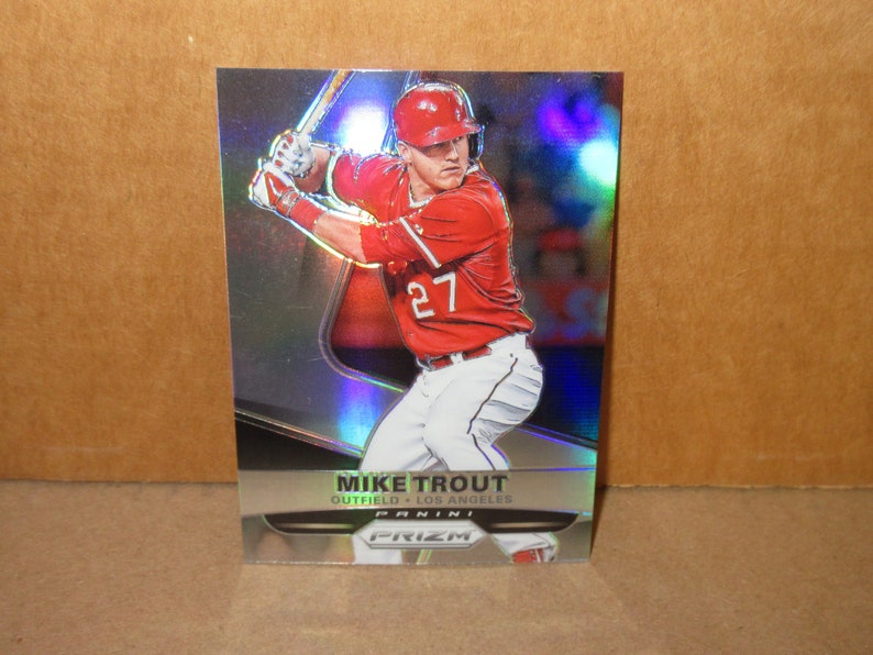 2017 Panini Chronicles #47 Mike Trout Los Angeles Angels Baseball Card